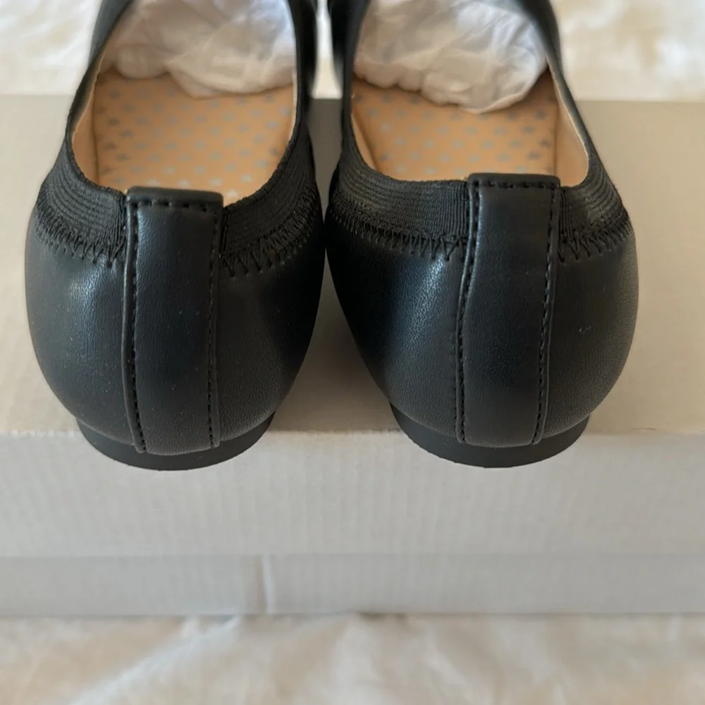 Black Patent Leather Ballet Flat - Picture 3 of 5